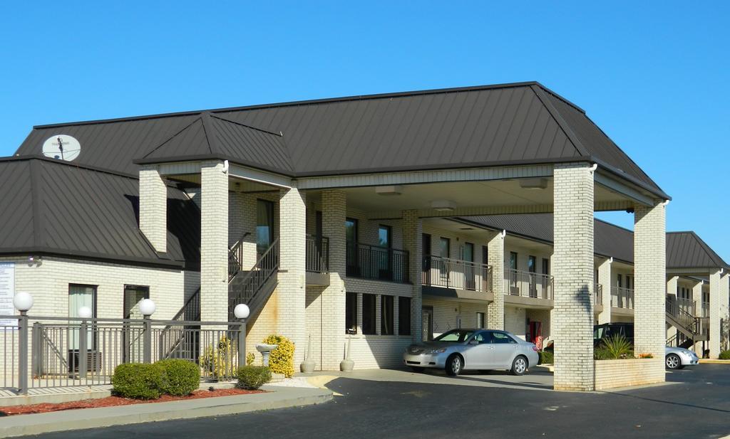 Deluxe Inn And Suites York Exterior foto